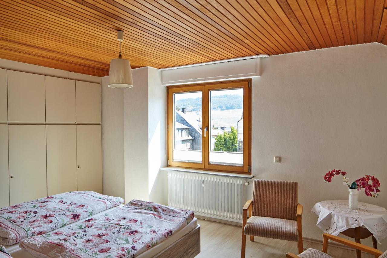 Ferienwohnung Mendgen Mit Panoramablick Bernkastel-Kues Ngoại thất bức ảnh